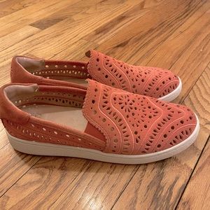 Cute Pink Slips ons!!